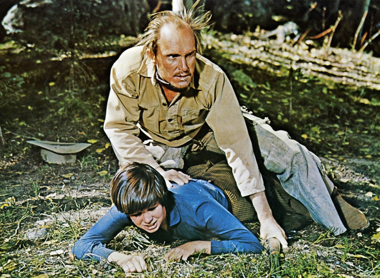 Negativec iz originalnega True Grit (1969), ki je bil pri nas predvajan kot Enooki šerif.